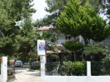 Kuća Olga, Toroni
