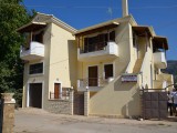 Vila Karolina, Sivota
