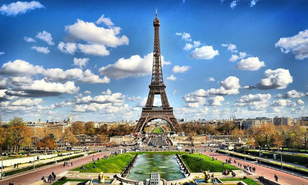 Pariz - Dan zaljubljenih - Sretenje - Dan državnosti 2020.