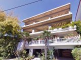 Vila Giorgos, Paralia