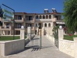 Vila Paradise, Nea Skioni
