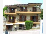 Vila Sarizas, Siviri